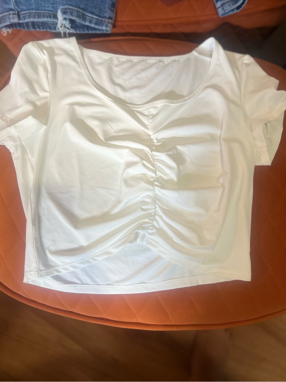 HALARA White Ruched Center Crop Top